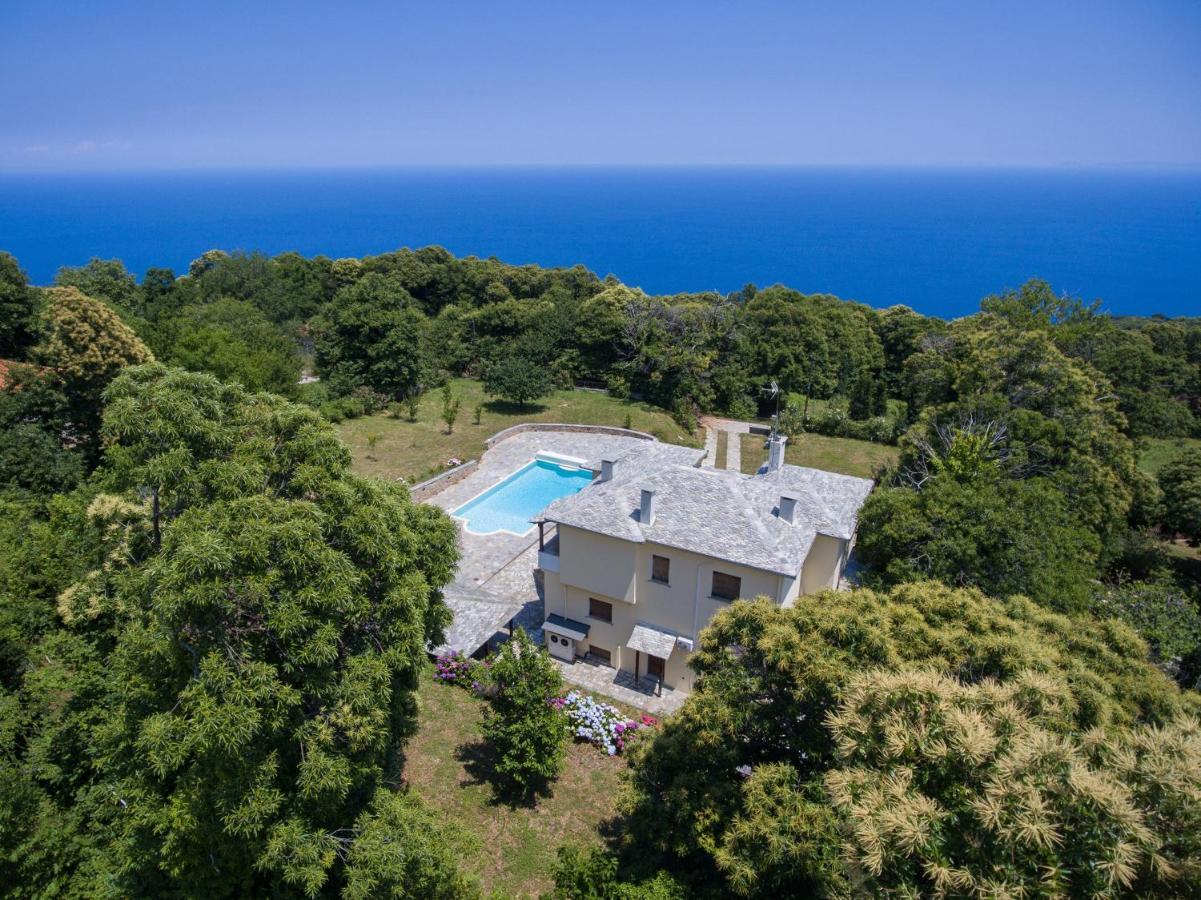 Luxury Villa With Pool In Τσαγκαράδα Εξωτερικό φωτογραφία