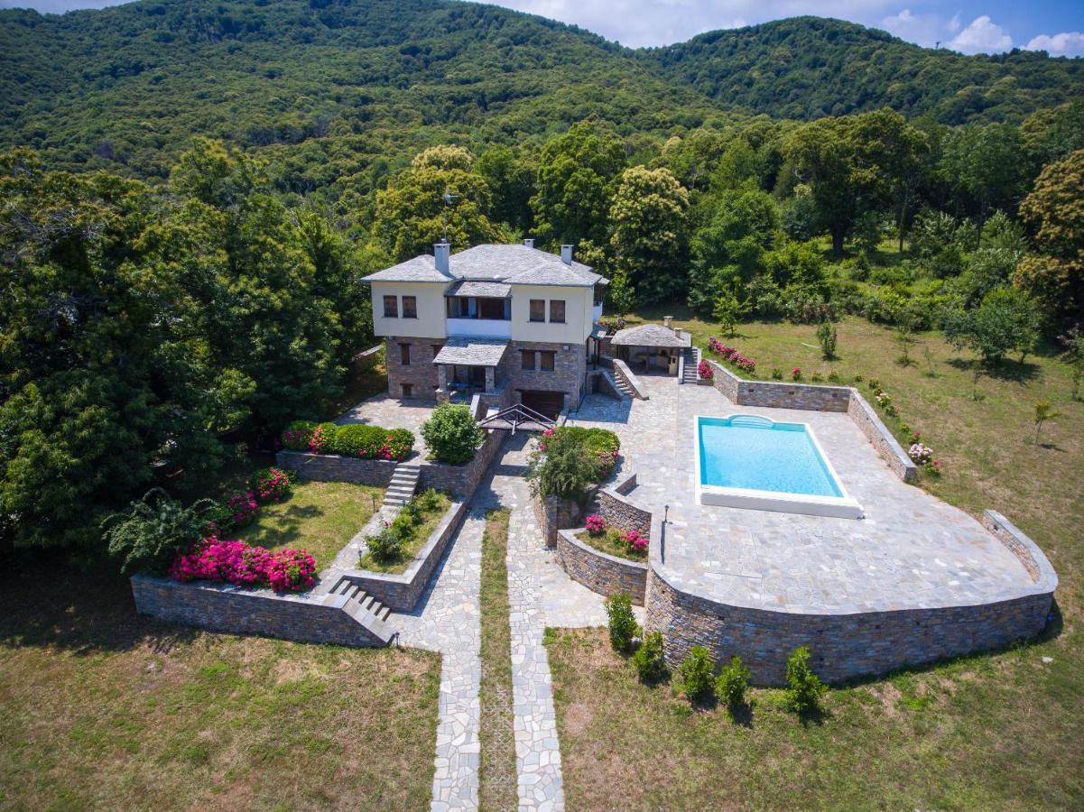 Luxury Villa With Pool In Τσαγκαράδα Εξωτερικό φωτογραφία