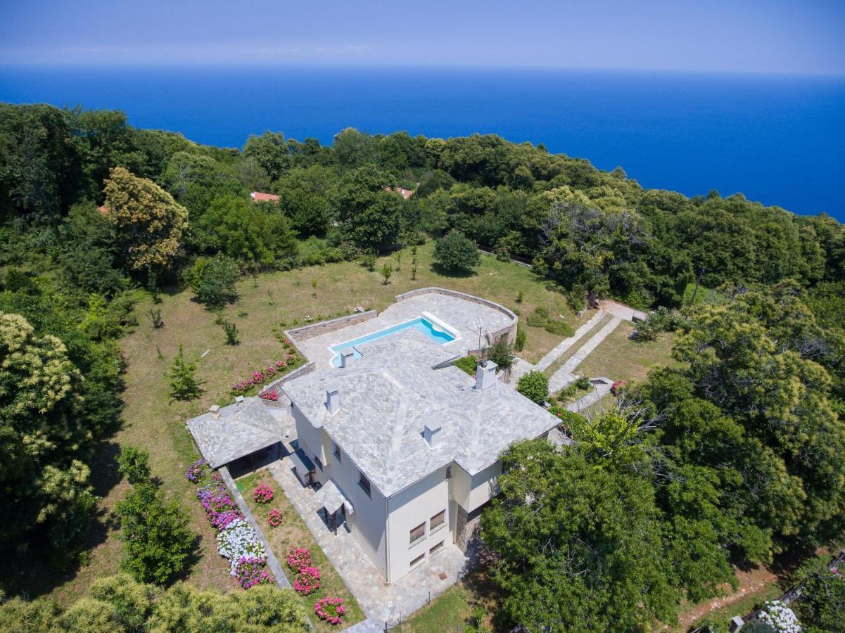 Luxury Villa With Pool In Τσαγκαράδα Εξωτερικό φωτογραφία