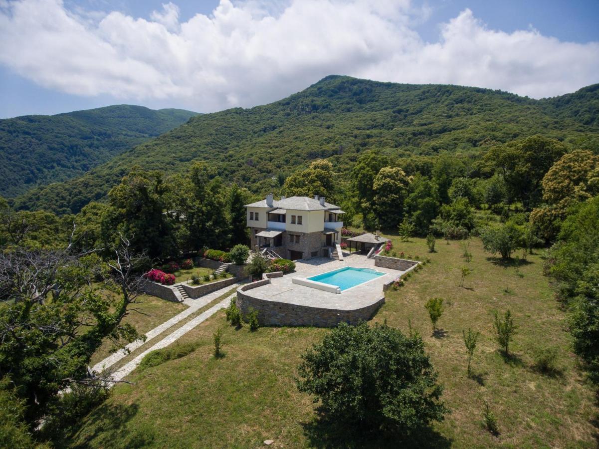 Luxury Villa With Pool In Τσαγκαράδα Εξωτερικό φωτογραφία
