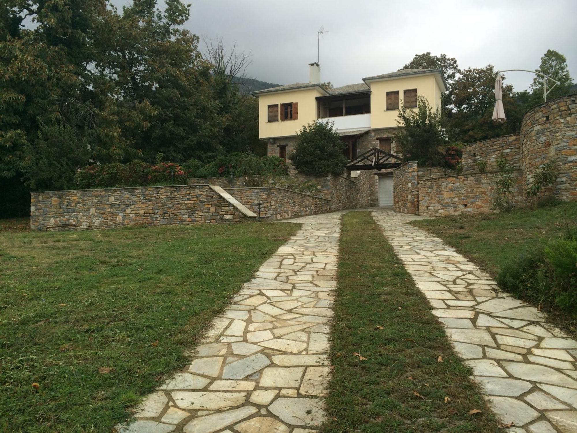 Luxury Villa With Pool In Τσαγκαράδα Εξωτερικό φωτογραφία